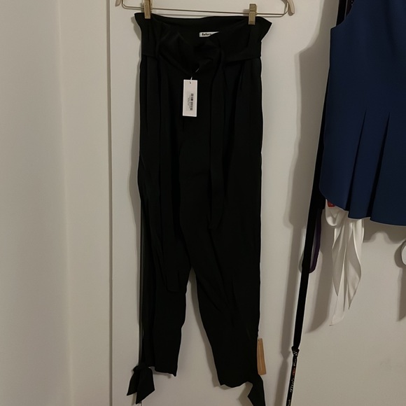 Reformation “Avalon” Paper Bag Pants in Black - Picture 3 of 6